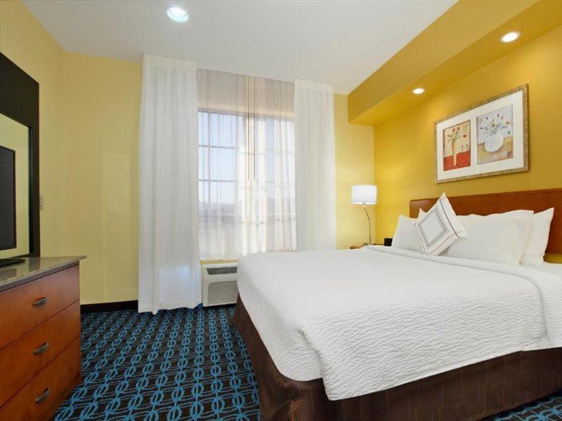 Fairfield Inn & Suites By Marriott Fairfield Napa Valley Area Exterior photo