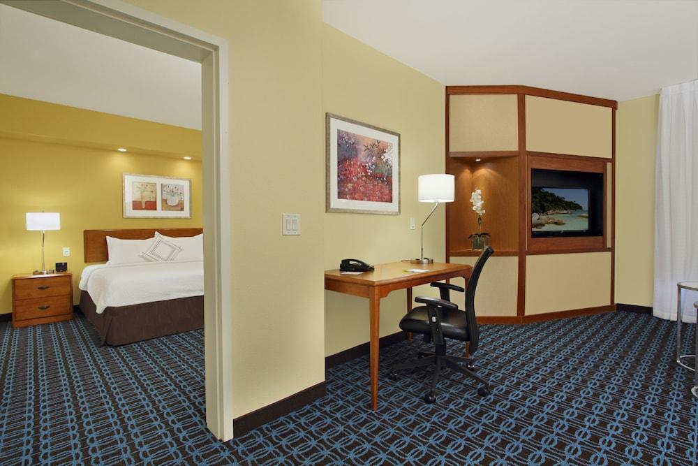 Fairfield Inn & Suites By Marriott Fairfield Napa Valley Area Exterior photo