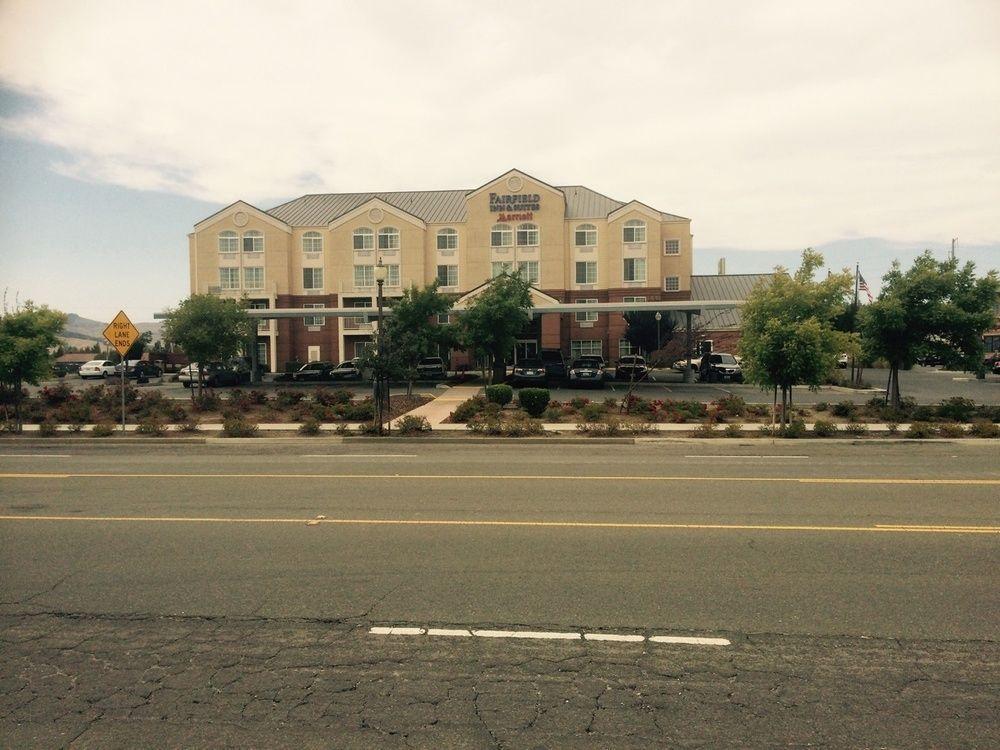 Fairfield Inn & Suites By Marriott Fairfield Napa Valley Area Exterior photo