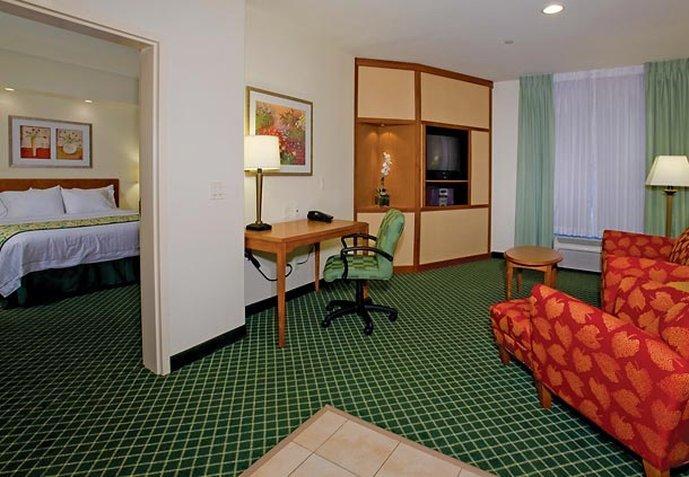 Fairfield Inn & Suites By Marriott Fairfield Napa Valley Area Exterior photo