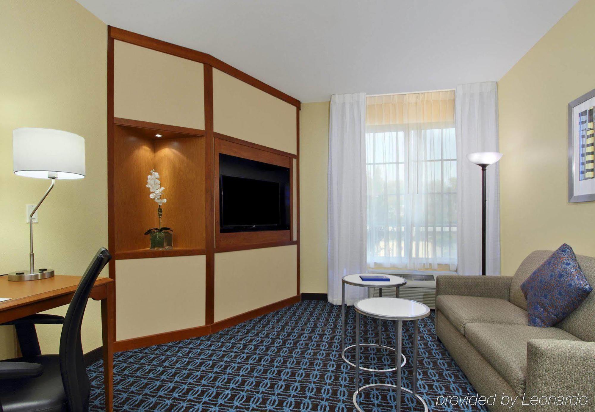 Fairfield Inn & Suites By Marriott Fairfield Napa Valley Area Exterior photo