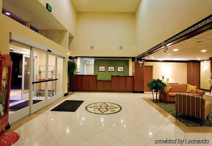 Fairfield Inn & Suites By Marriott Fairfield Napa Valley Area Exterior photo