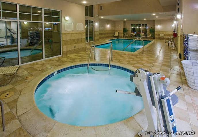 Fairfield Inn & Suites By Marriott Fairfield Napa Valley Area Exterior photo